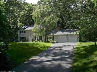 23 Strawberry Hill Rd, Madison, CT 06443