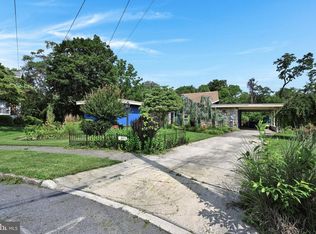 30 Hillside Cir, Camp Hill, PA 17011