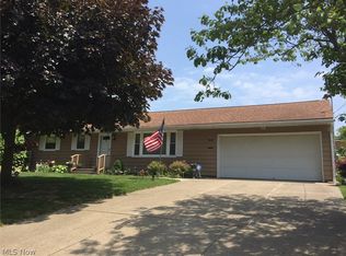 681 Baker Dr, Wadsworth, OH 44281