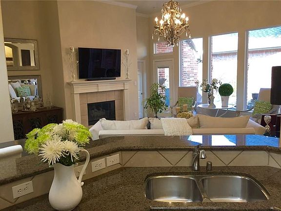 3rd image of 11075 Downbrook Dr