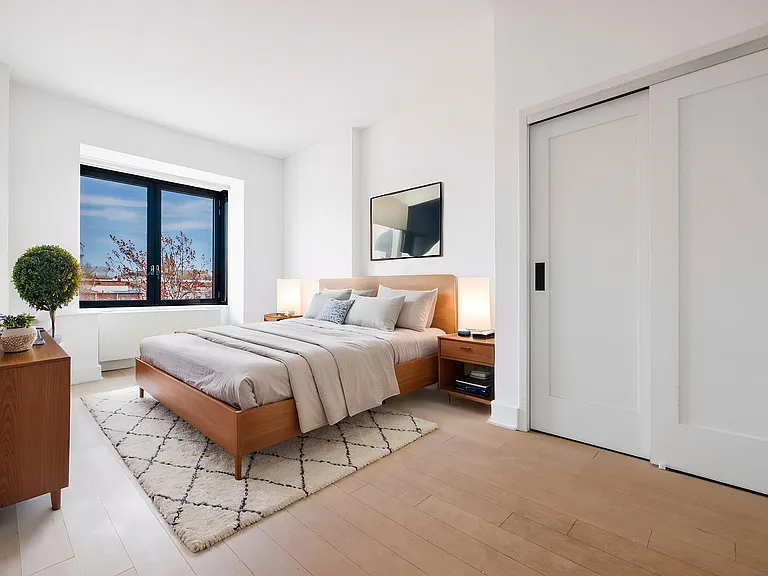 176 Woodward Ave #216 — Photo 3