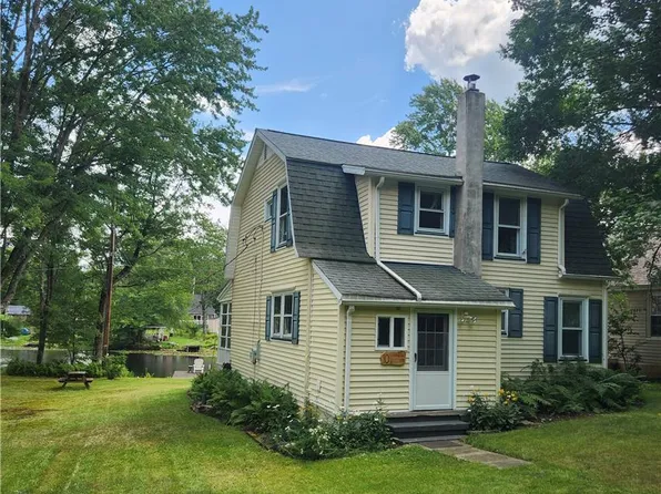 10 Kizer Pond Rd, Jefferson Township, PA 18436