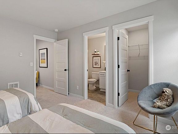 5th image of 13717 Admiralty Way #F2