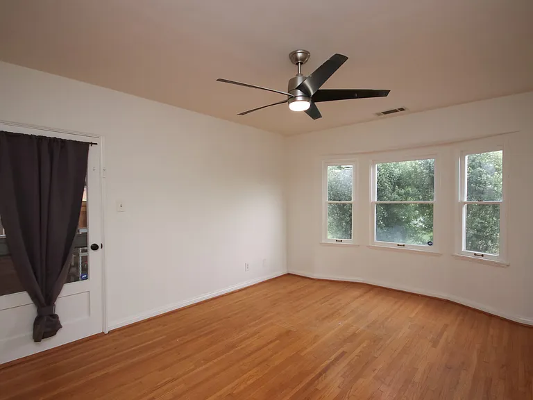 412 N Campbell Ave — Photo 24