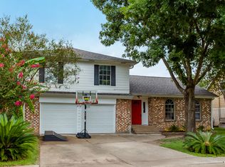 12055 Mulholland Dr, Meadows Place, TX 77477