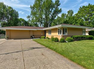 7214 Washington Ave, Windsor Heights, IA 50324