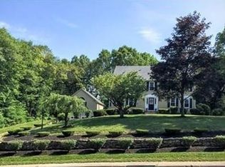6 Ashbury Dr, Franklin, MA 02038