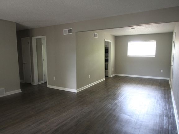 5th image of 216 N Hollywood St #6-1-2