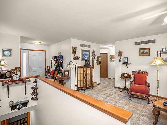 4th image of 705 Noelwood Dr