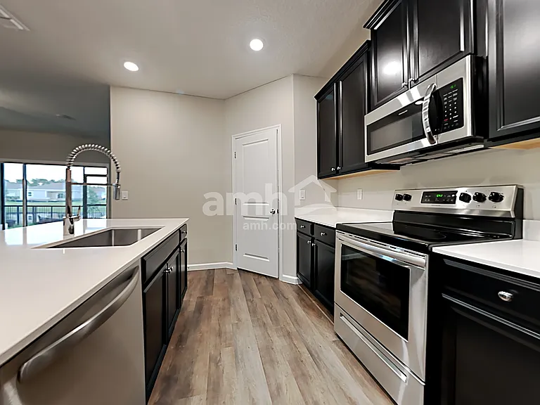 75 Spruce Point — Photo 4