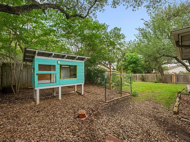 4820 Marblehead Dr — Photo 30