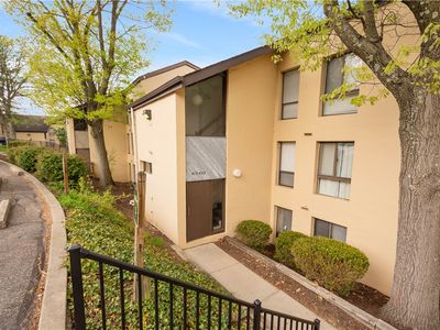 2034 Swallow Hill Rd APT 420, Pittsburgh, PA, 15220