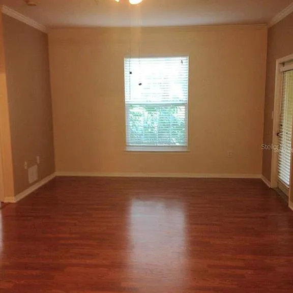 10211 Courtney Palms Blvd #304 — Photo 12