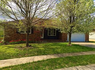 401 Price Ave, Mattoon, IL 61938