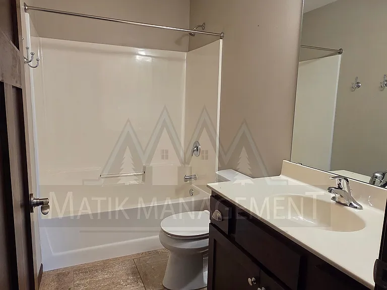 2581 Hawk Ridge Ct SE — Photo 35