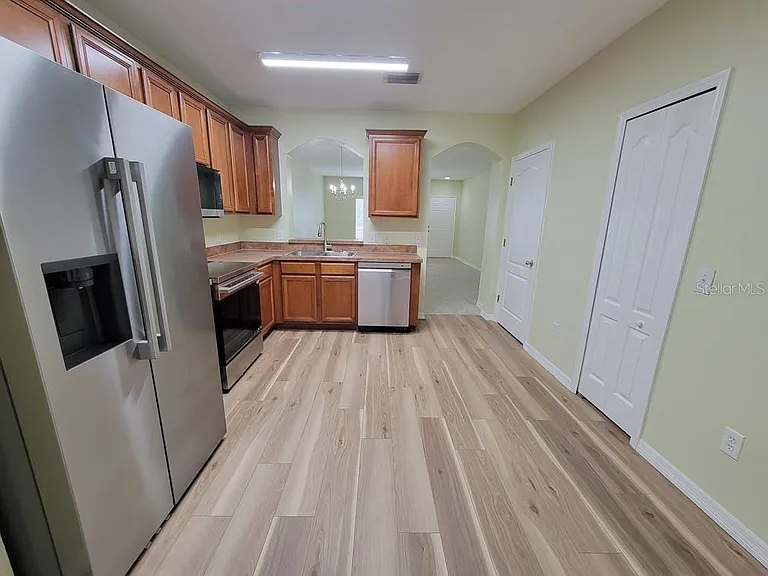 16414 Swan View Cir #16414 — Photo 7