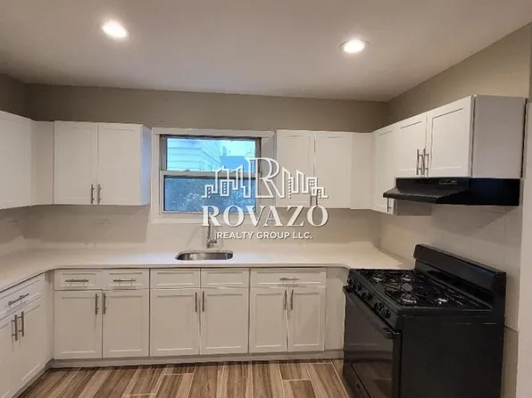 26 Finlay Pl, Newark, NJ