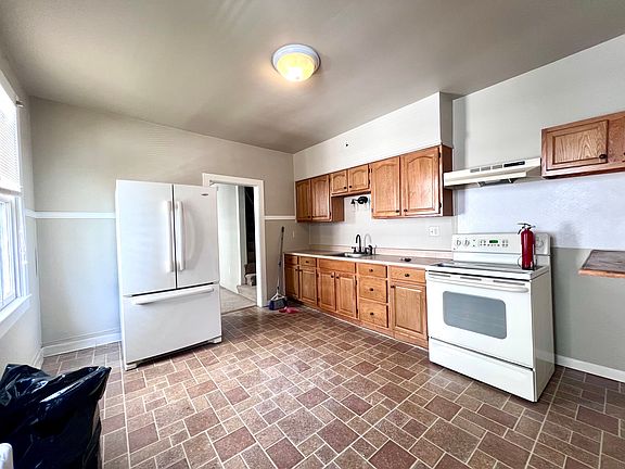 5th image of 148 Beckley St