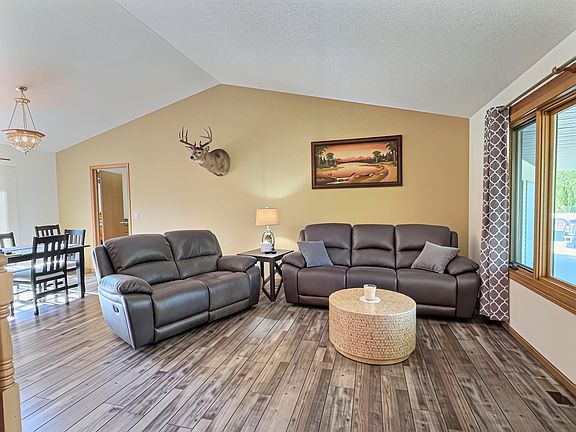 3rd image of 1051 County Road 39 NW