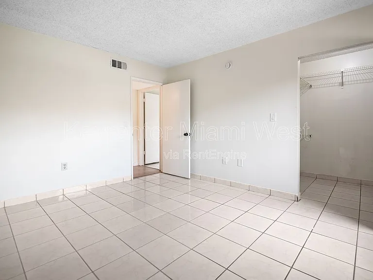201 W Park Dr #102-2 — Photo 18