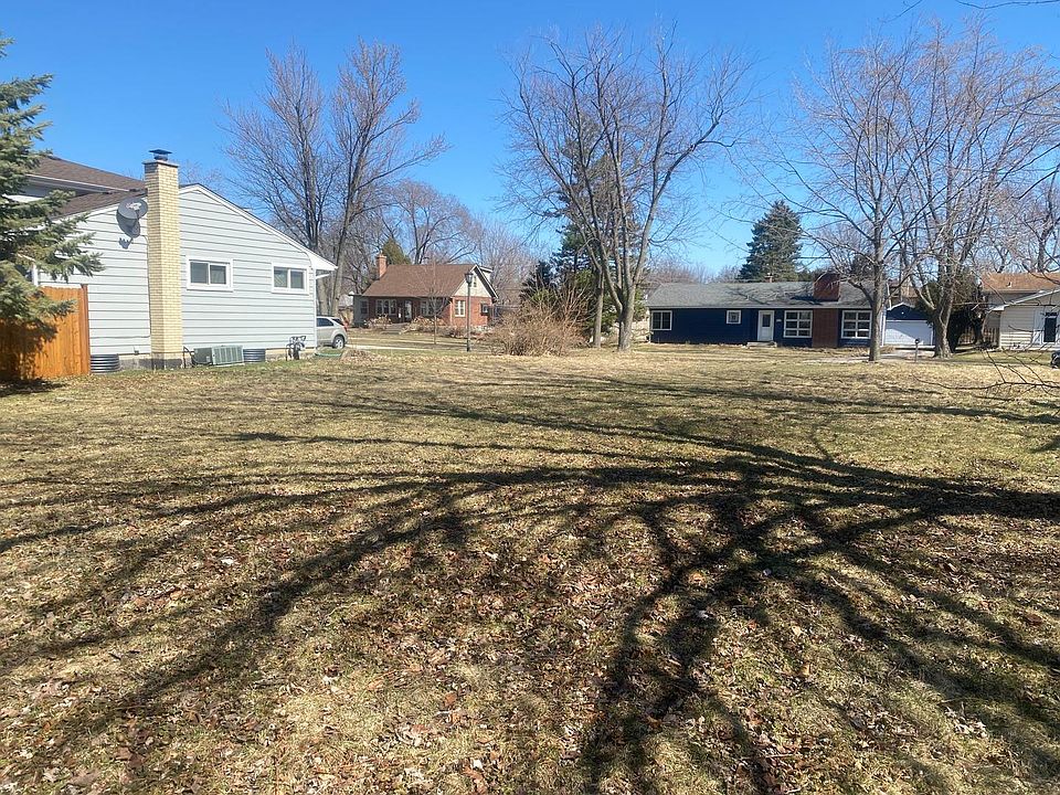 1st image of 1016 6th Ave