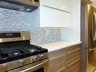 Rented by Barlavi Inc.