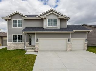 14715 Bentwood Cir, Urbandale, IA 50323