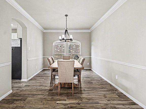 3rd image of 9735 Clear Diamond Dr