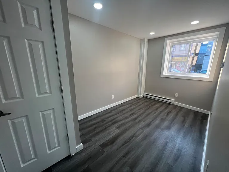 181 Sherman St #B — Photo 4