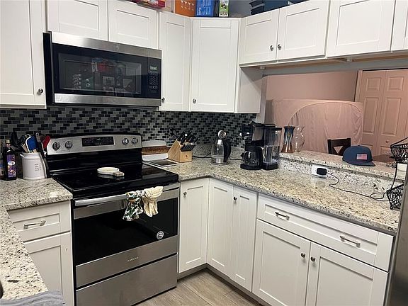 5th image of 1609 Fluorshire Dr