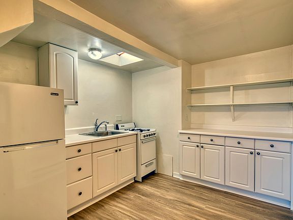 2nd image of 1131 N Corona St #7