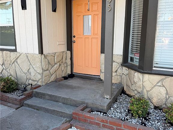 3rd image of 8995 Alexander Ave