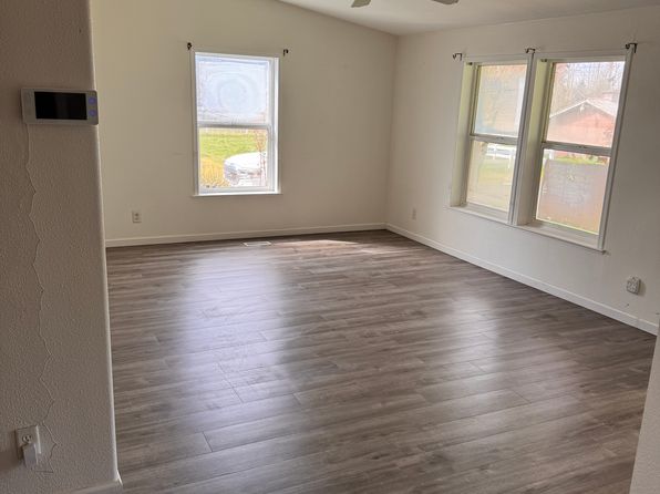 172 Us Highway 12 #B, Chehalis, WA 98532