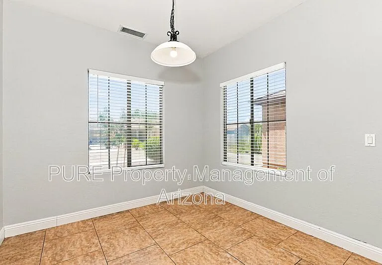 536 E Yellow Wood Ave — Photo 9