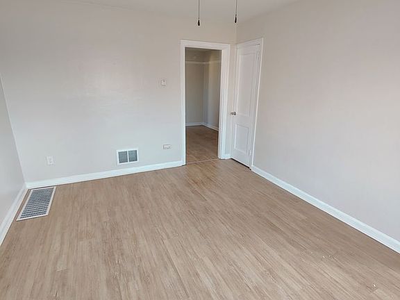 3rd image of 235 E Xenia Dr #D