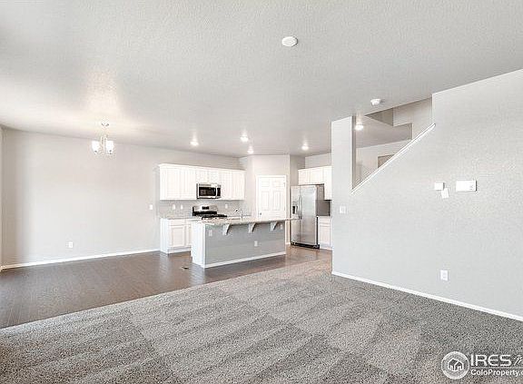 3rd image of 1633 Clarendon Dr