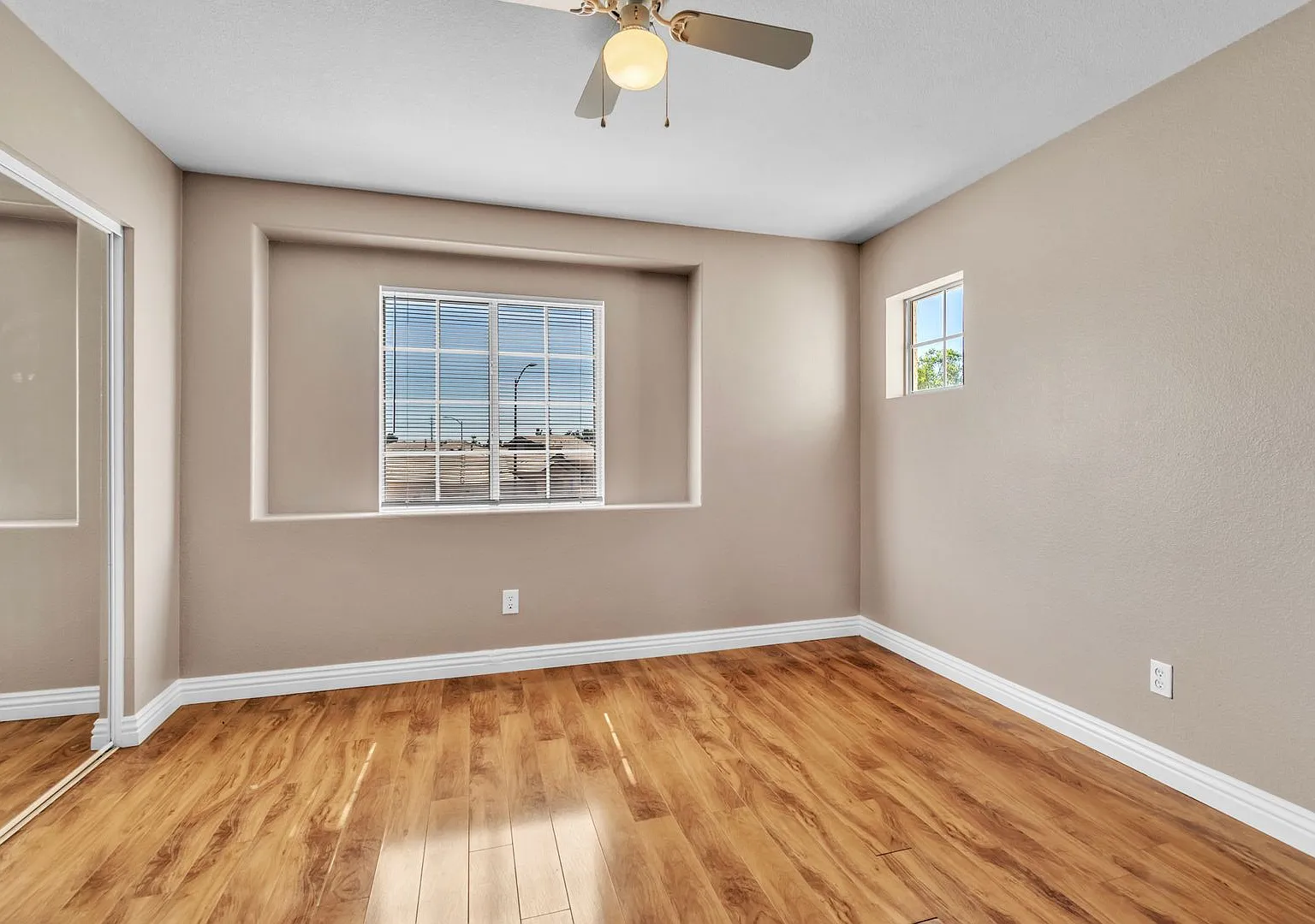 Spacious 4-Bedroom Home on Quiet Cul-de-Sac in Northwest Las Vegas — Photo 3