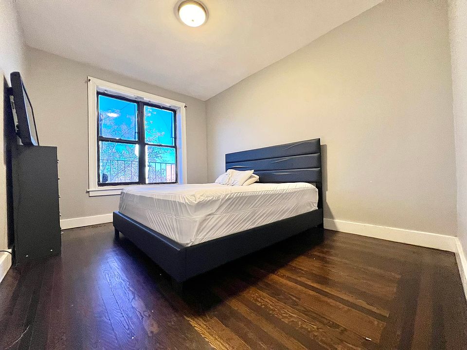 1st image of 2643 Sedgwick Ave APT 43