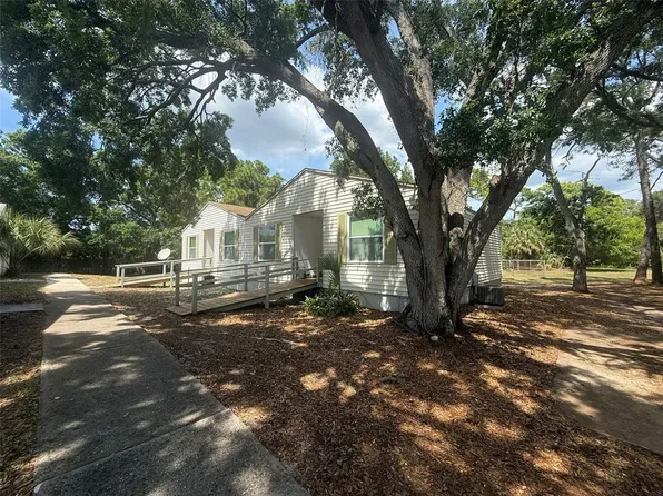 3664 Meriden Ave, Oldsmar, FL 34677