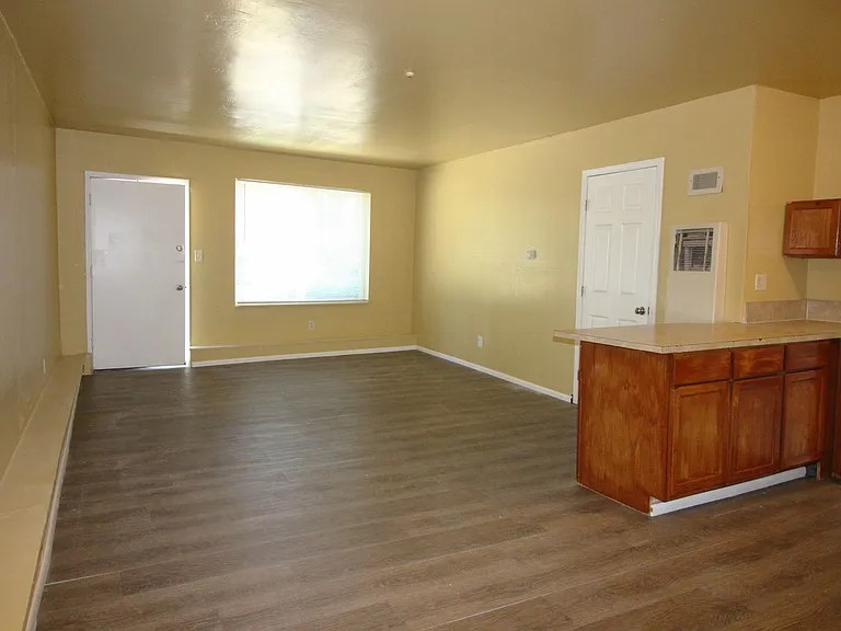 500 Sonoma Ave — Photo 2