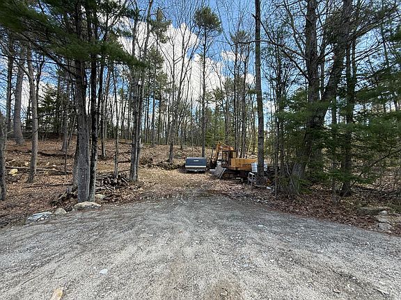 4th image of 437 Hatch Road