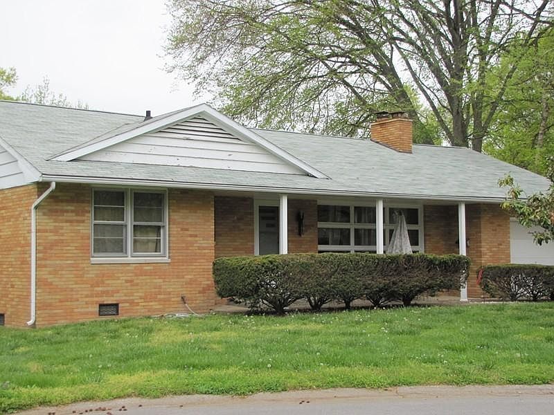 1st image of 704 S Murrie Dr