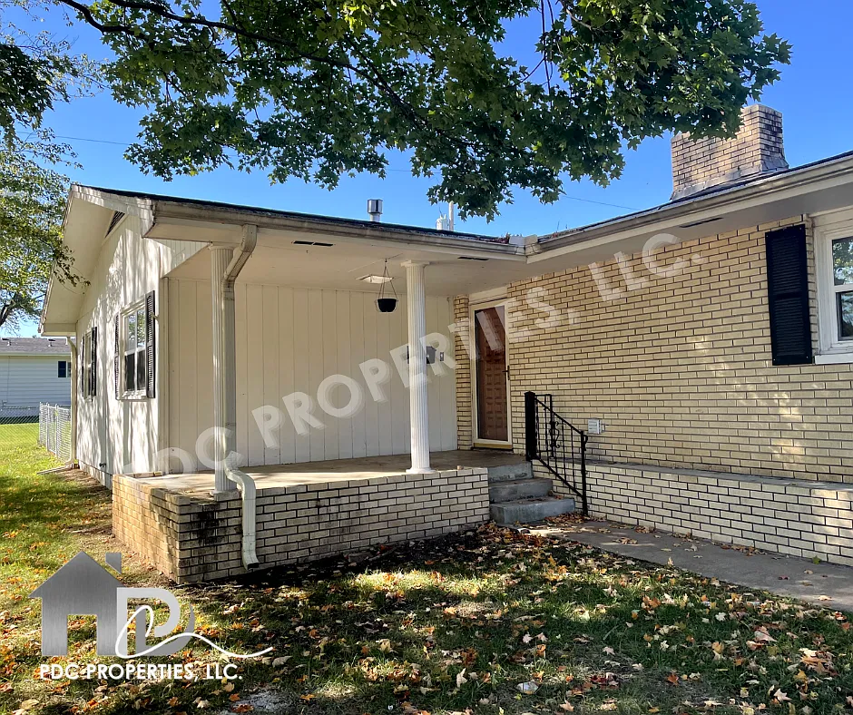 4 bed, 1720 sqft, $1,500 — Photo 2