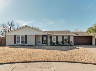 4711 NE Macarthur Cir, Lawton, OK 73507