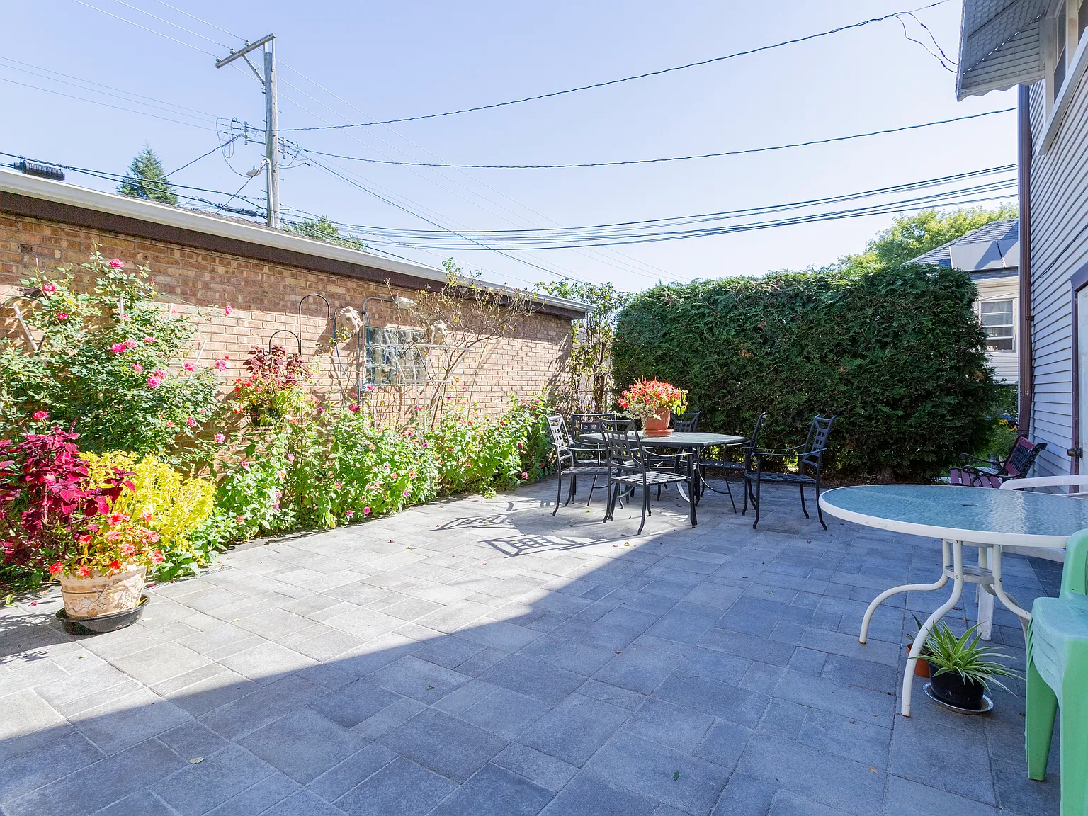 2 bed, 1250 sqft, $2,150 — Photo 4