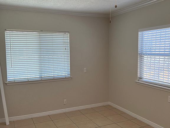 enclosed sunroom