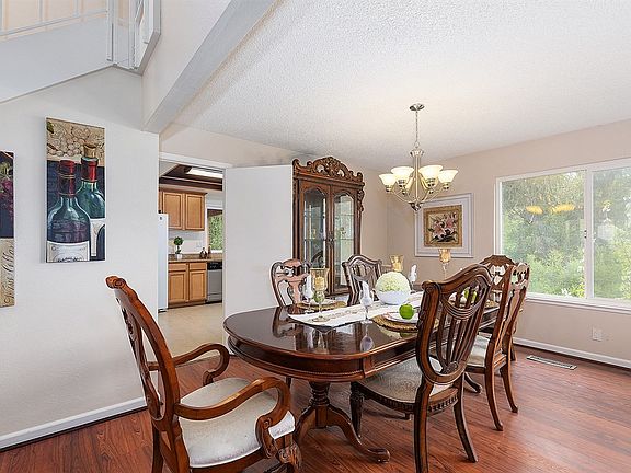 5th image of 24790 Jo Mary St