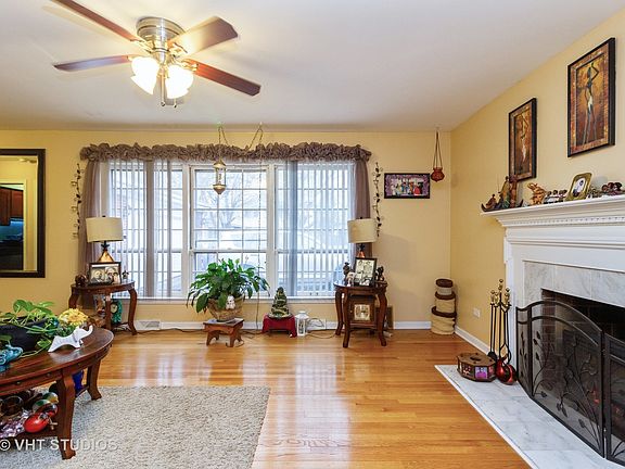 3rd image of 16919 School St