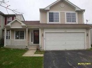 958 Saddle Ln, Round Lake Beach, IL 60073