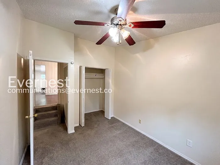 110 1/2 W Cheyenne Rd — Photo 11
